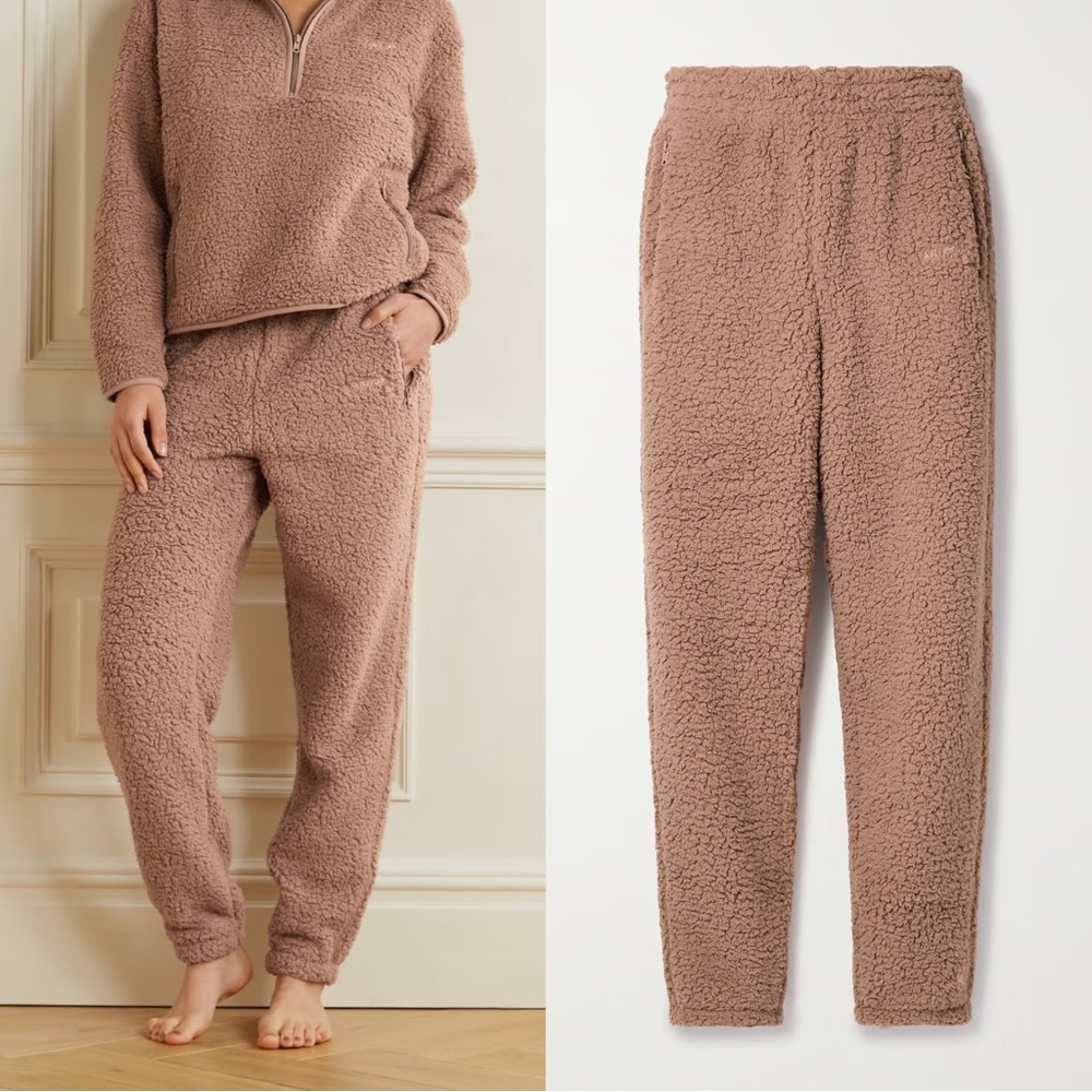 NWT Women’s SKIMS Teddy Sherpa Joggers in Tiger Eye Tan Size S